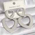 BUĞZ 316L Çelik Gümüş Renk Kalp Model Kadın Küpe