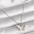 BUĞZ 316L Çelik Gümüş Renk Zincir Zirkon Taşlı Beyaz Mineli Kelebek Model Kadın Kolye