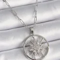 BUĞZ 316L Çelik Gümüş Renk Zirkon Taşlı Güneş Madalyon Model Kadın Kolye