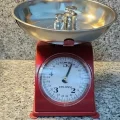 BUĞZ 5 Kg Retro Nostalji Mutfak Tartısı Analog Terazi