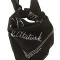 BUĞZ Atatürk İmzalı Desenli Bandana 50*50