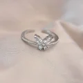 BUĞZ Ayarlamalı Gümüş Renk Metal Zirkon Taş ve Kristal Taşlı Kelebek Model Yüzük