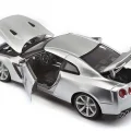 BUĞZ Bburago 1:18 Nissan GT-R R35 2009 Model Araba