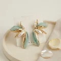 BUĞZ Buz Mavisi Renk Lotus Yaprak Model Kadın Küpe