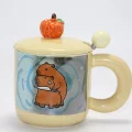 BUĞZ Capybara Desenli Kapaklı Kaşıklı Porselen Kupa Bardak