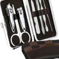  Deri Çanta Hediyeli 7 Parça Manikür-Pedikür Tırnak Bakım Seti