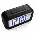 BUĞZ Dijital Masa Saati Takvim Çalar Saat Alarmlı Işıklı Led Ekran Pilli - BUĞZ