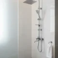 BUĞZ Dubai Yeni Nesil Yağmurlama Etkili Krom Duş Robotu Seti - Fonksiyonel Tepe Duş Takımı