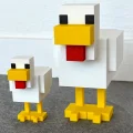 BUĞZ Eco Lounge Minecraft Tavuk Figürü 15 cm – Piksel Stil Dekor + Şapka