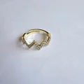 BUĞZ Gold Renk Zirkon Taşlı Ayarlanabilir Zikzak Yüzük