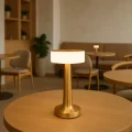 BUĞZ Gold Silindir Şarjlı Masa Lambası Modern Dekoratif LED Kablosuz Metal Abajur Modeli