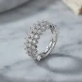 BUĞZ Gümüş Renk Sıralı Zirkon Taşlı Kadın Yüzük