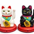 BUĞZ Güneş Enerjili Sallanan Şans Kedisi - Maneki Neko Alk4521