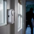 BUĞZ Kapı ve Pencere Güvenlik Alarmı 90 dB Sesli Manyetik Sensörlü Taşınabilir