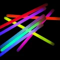 BUĞZ Karanlıkta Parlayan Fosforlu Glow  Kalın Çubuk 30 cm 1 Adet