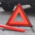 BUĞZ Katlanabilir Üçgen Acil Durum  Reflektörü