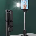 BUĞZ Kendiliğinden Led Işıklı Kumandalı Uzayabilen Selfie Çubuğu,masa Üstü Tripod ( BUĞZ )