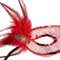  Kırmızı Renk Yandan Tüylü Pul Payet İşlemeli Parti Maskesi 23x12 cm