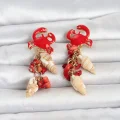 BUĞZ Kırmızı Yengeç Model Deniz Kabuğu Detaylı Kadın Küpe