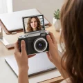 BUĞZ Kompakt 4K Dijital Kamera 48 MP Sensör 8X Zoom Flip Ekran Vlog ve Selfie Uyumlu