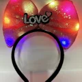  Led Işıklı 3 Farklı Fonksiyonda Yanan Gümüş Love Yazılı Fuşya Pembe Fiyonk Taç 20X17 cm