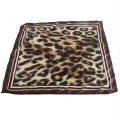 BUĞZ Leopar Desenli Saten Fular 50*50 cm