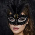 BUĞZ Lüks Siyah Tüylü Taşlı Balo Maskesi