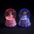 BUĞZ Mini Işıklı Sevimli Kız Kar Küresi