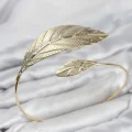 BUĞZ Pazu Bileklik Gold Renk Pirinç Yaprak Model