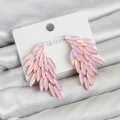 BUĞZ Pembe Renk Kristal Taşlı Kanat Küpe
