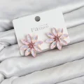 BUĞZ Pembe Renk Kristal Taşlı Lotus Çiçek Model Kadın Küpe
