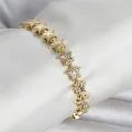 BUĞZ Pirinç Gold Renk Yıldız Model Kadın Bileklik