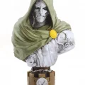 BUĞZ Polyester Dr. Doom Figürü