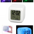  Renk Değiştiren Dijital Alarm Küp Saat