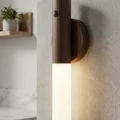 BUĞZ Şarjlı LED Ahşap Renk Hareket Sensörlü Günışığı Kablosuz Lüks Duvar Aplik Lamba Modeli