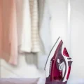 BUĞZ Seramik Tabanlı Kırmızı 2200 Watt Şok Buharlı Ütü