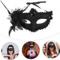  Siyah Mat Renk Yandan Tüylü Güllü Parti Balo Venedik Maskesi 16x22