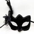BUĞZ Siyah Renk Yandan Tüylü Beyaz İncili Süet Kaplama A Kalite Lüks Parti Maskesi 20x23 Cm