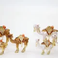 BUĞZ Swarovski Taşlı 3lü Deve Figürü Model 3