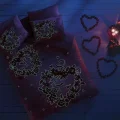  Taç Glow Parlayan Çift Kişilik Nevresim Takımı Roses Pembe
