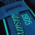  Taç Lisanslı Tek Kişilik Nevresim Takımı Galatasaray 1905 Glow