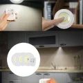  Uzaktan Kumanda İle Kontrol Edilebilen Yapışkanlı 3 Lü Kablosuz Led Spot Lamba