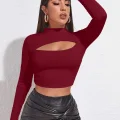 Kadın Bordo Göğüs Dekolteli Uzun Kollu Cut Out Crop Top Bluz