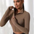 Kadın Kahverengi Uzun Kol Fermuarlı Parmak Geçme Detaylı Dik Yaka Crop Top Bluz