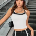 Kadın Siyah Beyaz Çift Renk Çapraz Askılı Crop Top Bluz