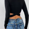 Kadın Siyah Çapraz Bel Detaylı Dik Yaka Uzun Kol Crop Top Bluz