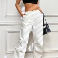 Kadın Siyah Sırt Dekolteli ve Boyundan Bağlamalı Yarım Kol Crop Top Bluz