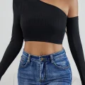 Kadın Siyah Tek Omuz Detaylı Uzun Kol Crop Top Bluz