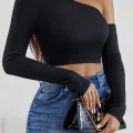 Kadın Siyah Tek Omuz Detaylı Uzun Kol Crop Top Bluz