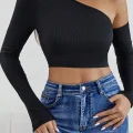 Kadın Siyah Tek Omuz Detaylı Uzun Kol Crop Top Bluz